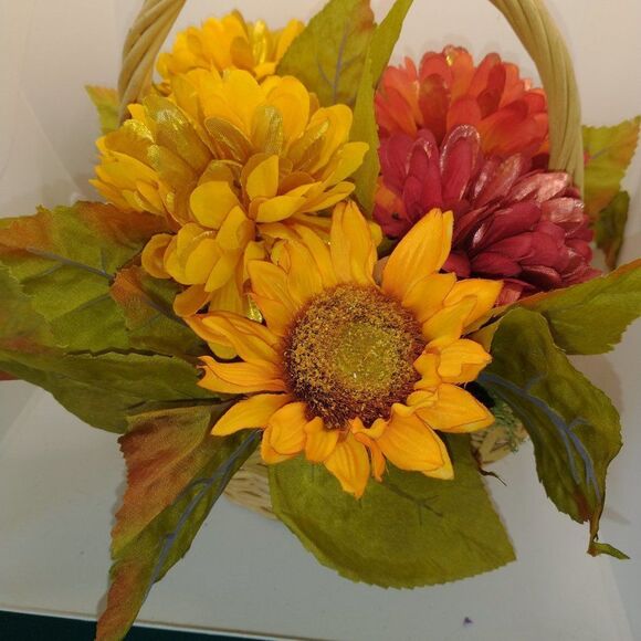 Hand Crafted Floral Table Centerpiece Fall Chrysanthemum Basket - Picture 5 of 10